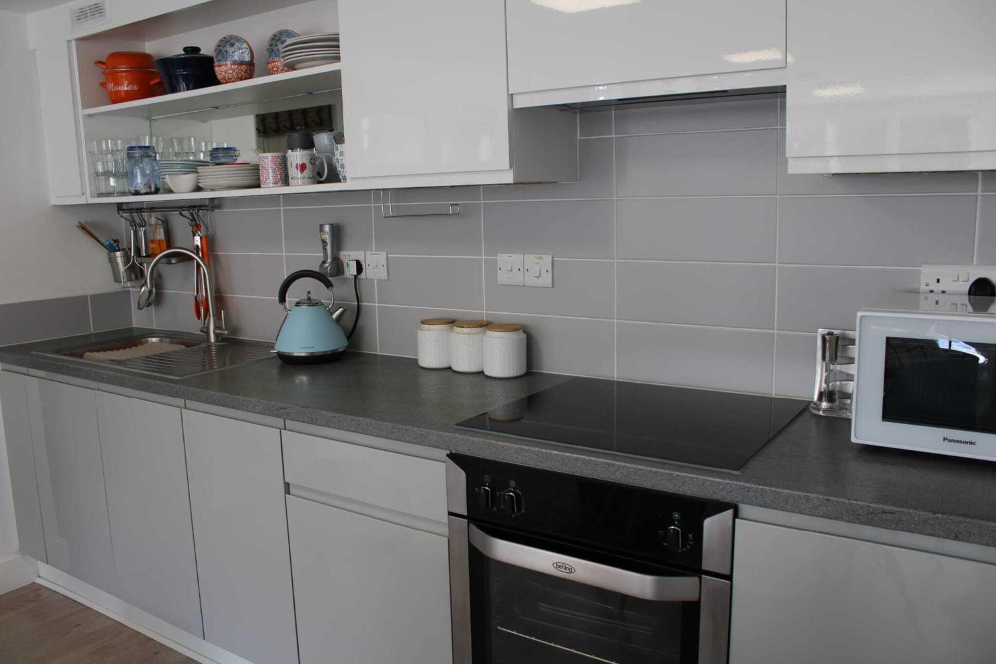 May View - Luxury Sea View Apartment - Millendreath, ルー エクステリア 写真