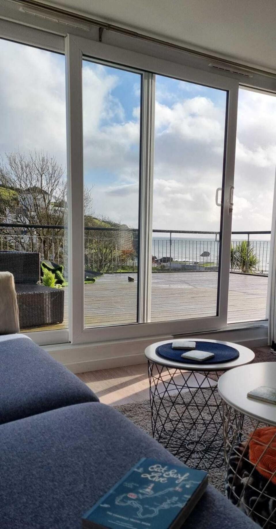 May View - Luxury Sea View Apartment - Millendreath, ルー エクステリア 写真